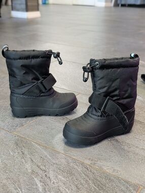 3M Thinsulate Black Kids Snow Boots with Hook-and-Loop Strap